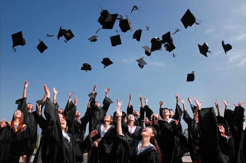 What to Wear to a Graduation in 2026 — 8 Outfit Ideas for Grads & Guests Under $40