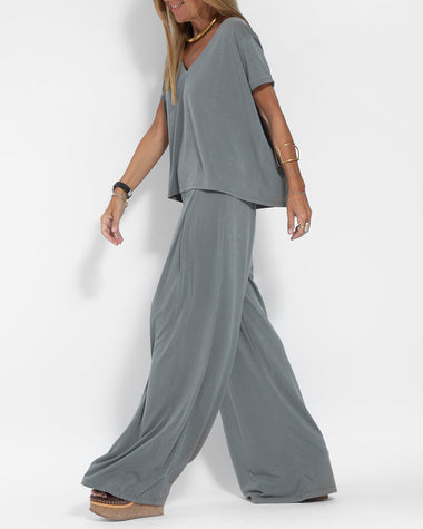 Casual Two Pieces Set Short Sleeve V neck Tops and Wide Leg Long Pants