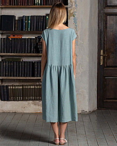 Short Sleeve Round Neck Solid Color Loose Pleated Swing Mid-Long Dresses
